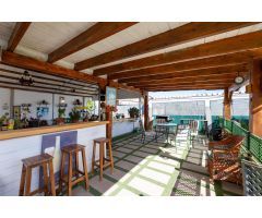 ???? ¡Espectacular chalet con piscina, jardines y salón de fiestas en Puerto Lope (Moclín)!