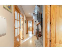 Casa en Venta en Maracena, Granada – Lista para Entrar a Vivir