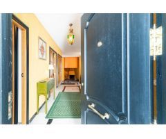 Exclusiva vivienda en El Serrallo con jardín, apartamento independiente y espectaculares vistas
