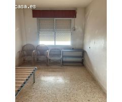 GRAN CHOLLO.....  APARTAMENTO PARA REFORMAR MUY CENTRICO