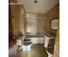 GRAN CHOLLO.....  APARTAMENTO PARA REFORMAR MUY CENTRICO