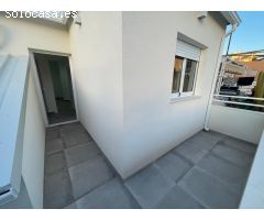 MODERNA CASA TIPO DUPLEX EN EL CENTRO DEL PUERTO !!