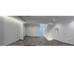 MODERNA CASA TIPO DUPLEX EN EL CENTRO DEL PUERTO !!