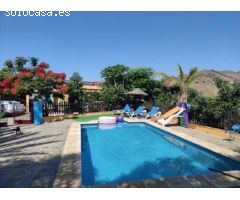 Finca con piscina cerca de Almuñécar