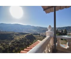 Chalet Independiente en Cenes de la Vega con Parcela de 1.187 m².