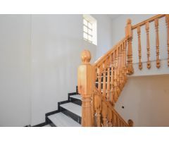 Chalet Independiente en Cenes de la Vega con Parcela de 1.187 m².