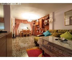 Impresionante Casa de 4 Habitaciones con Gran Patio y Garaje en una de las Mejores Zonas de Santa Fe