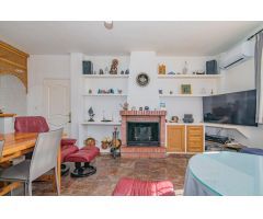 ¡Oportunidad Única! Se Vende Magnífica Casa en Esquina con Amplia Parcela