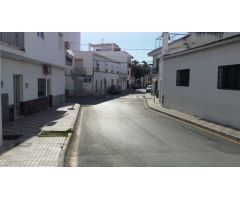 Local comercial en planta baja del edificio Angemar.
