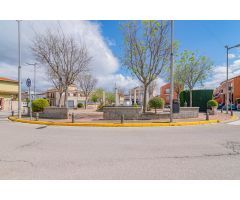 Ponemos en venta Estas dos casas se encuentran juntas en el corazón del pintoresco pueblo de Ambroz