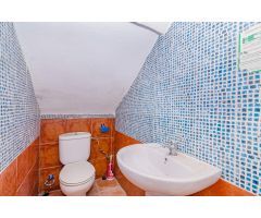 Ponemos en venta Estas dos casas se encuentran juntas en el corazón del pintoresco pueblo de Ambroz