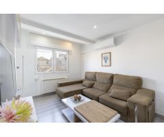 ¡Ático reformado  y listo para entrar a vivir en Granada! Zona Pajaritos – 6ª planta, muy luminoso.