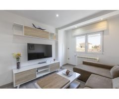¡Ático reformado  y listo para entrar a vivir en Granada! Zona Pajaritos – 6ª planta, muy luminoso.