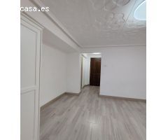 Piso en Venta en Valencia de las Torres, Valencia