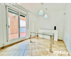 AMPLI I LLUMINOS ÀTIC A AV. MATADEPERA