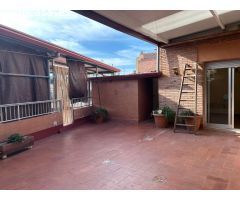 Edifici amb Local i Vivienda