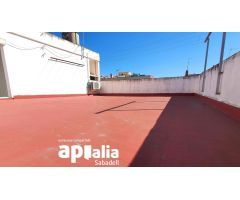 CASA AMB GARATGE I TERRASSA EN VENDA A SABADELL