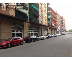 LOCAL DE 240 M2 EN CAP PONT