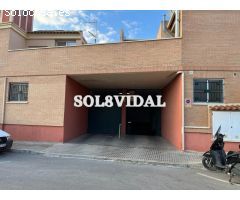 Plaza de garaje + 3 trasteros en Orihuela en zona las Espeñetas  La plaza de garaje se encuentra en
