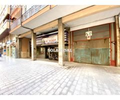 LOCAL COMERCIAL EN LA FAMOSA AVENIDA DUQUE DE TAMAMES, FRENTE A BANKINTER, JUNTO A FARMACIAS,....
