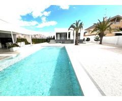 SOL8VIDAL VENDE CHALET EN MONTEPINAR-ORIHUELA