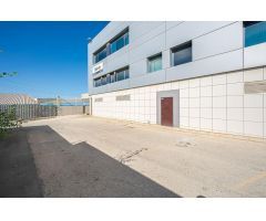 Nave industrial de 2631 m² en venta, ubicada en el polígono industrial de la localidad de Finestrat