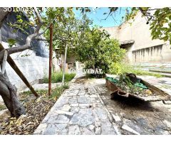 Casa con encanto y gran jardín en el casco histórico de Orihuela – Zona Cruz Roja  Se vende preciosa
