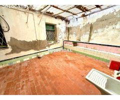 Casa con encanto y gran jardín en el casco histórico de Orihuela – Zona Cruz Roja  Se vende preciosa