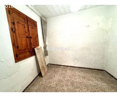 Casa con encanto y gran jardín en el casco histórico de Orihuela – Zona Cruz Roja  Se vende preciosa