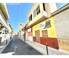 Amplio local con vivienda en parcela urbana – San Bartolomé (Orihuela) Se vende local multifuncional