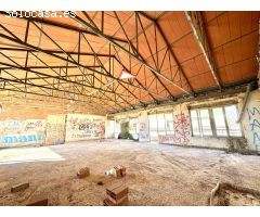 Amplio local con vivienda en parcela urbana – San Bartolomé (Orihuela) Se vende local multifuncional