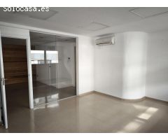 Despacho esquinero  - Passeig Pere III