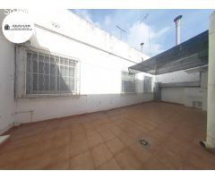 AMPLIO PISO TOTALMENTE REFORMADO AL LADO DEL CASCO ANTIGUO DE CUBELLES