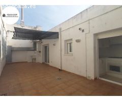 AMPLIO PISO TOTALMENTE REFORMADO AL LADO DEL CASCO ANTIGUO DE CUBELLES