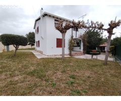 NUEVO CHALET ESQUINERO EN LOS MASOS DE COMARRUGA