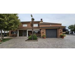 ALPICAT, CHALET EXCLUSIVO