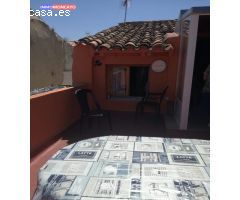 SE VENDE CASA CON MUCHAS POSIBILIDADES