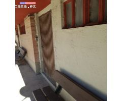 SE ALQUILA LOCAL EN TARAZONA