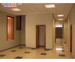 SE ALQUILA LOCAL REFORMADO EN PLENO CENTRO DE TUDELA