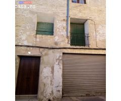 SE VENDE CASA CON GARAJE EN TARAZONA