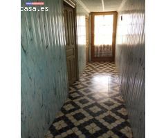 SE VENDE CASA CON GARAJE EN TARAZONA