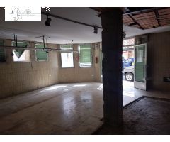 AMPLIO LOCAL COMERCIAL DE 2 ALTURAS CERCA PLAZA DE TOROS