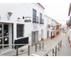 Local de 192 M2 en la mejor zona comercial y la de más paso en el centro de Sanlúcar.