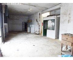 Local de 192 M2 en la mejor zona comercial y la de más paso en el centro de Sanlúcar.
