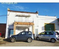 Nave, local, piso y finca urbana industrial  de 1.430 M2.