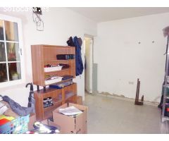 Nave, local, piso y finca urbana industrial  de 1.430 M2.