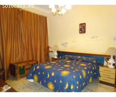 ¡¡ Atención !! Chalet independiente de una planta en finca de 4.000 M2 + otra finca de 4.000 M2.