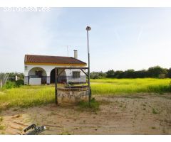 Casa, nave y parcela de 2.716 M2 a pocos metros de la carretera y de la A-49.
