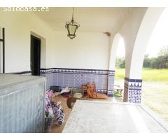 Casa, nave y parcela de 2.716 M2 a pocos metros de la carretera y de la A-49.
