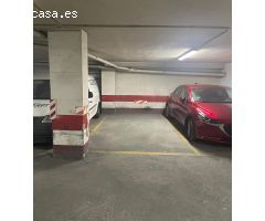 PLAZA DE GARAJE EN EL CENTRO DE ALICANTE CON TRASTERO ENORME